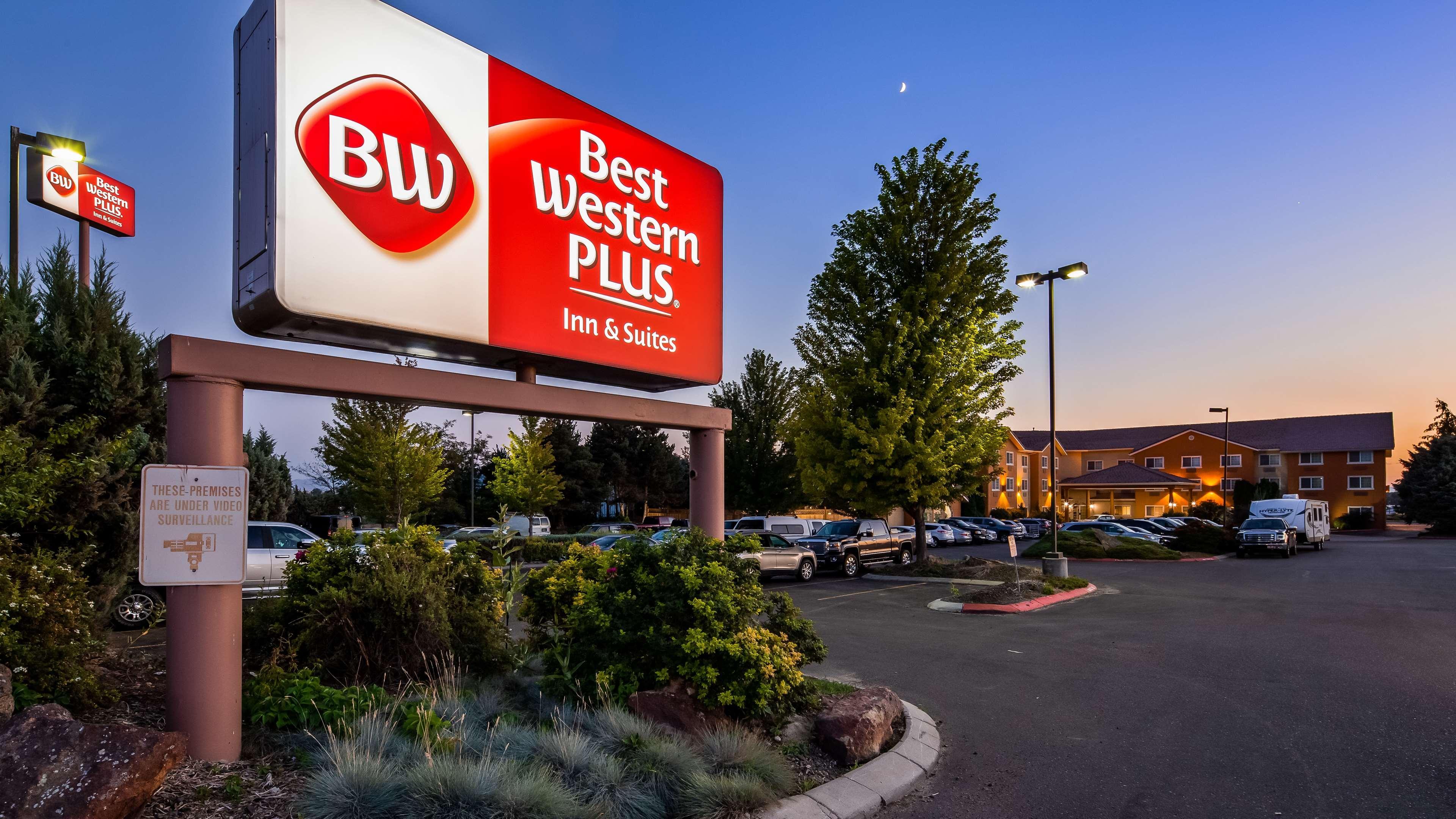 Best Western Plus Caldwell Inn & Suites Exteriör bild