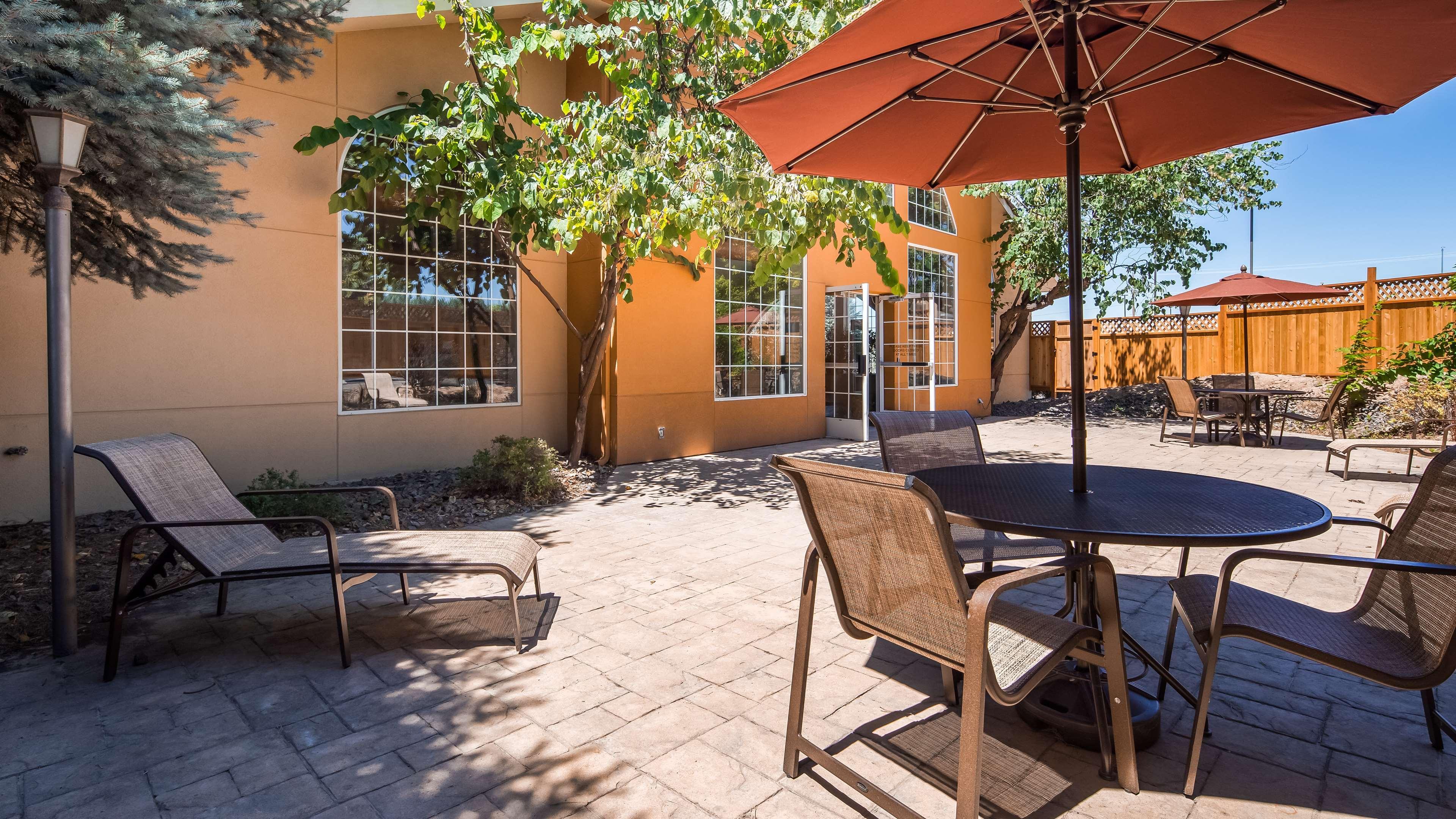 Best Western Plus Caldwell Inn & Suites Exteriör bild